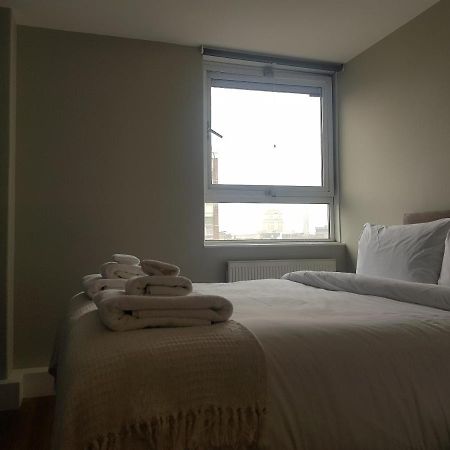 Beautiful 3-Bedroom Flat With Stunning Views Λονδίνο Εξωτερικό φωτογραφία