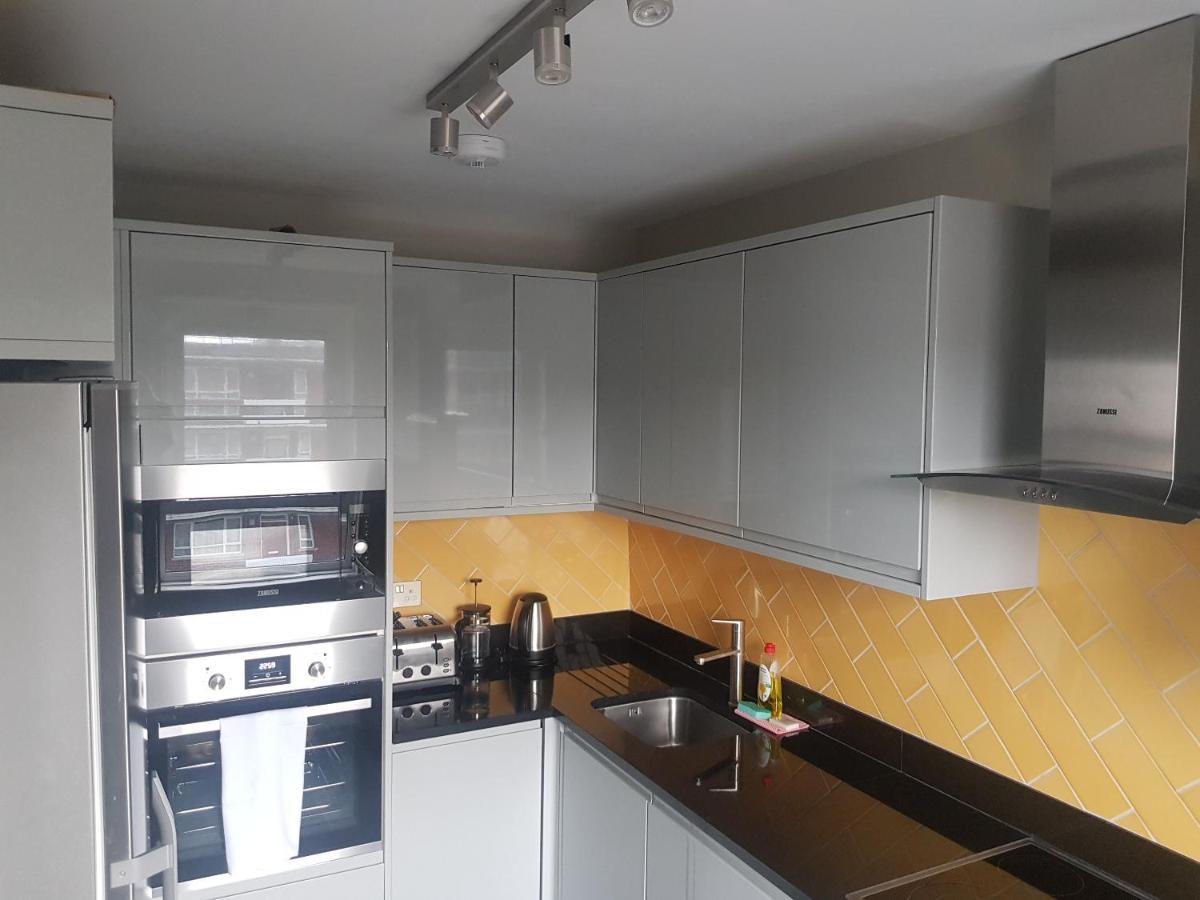 Beautiful 3-Bedroom Flat With Stunning Views Λονδίνο Εξωτερικό φωτογραφία
