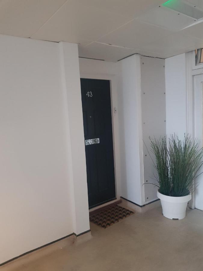 Beautiful 3-Bedroom Flat With Stunning Views Λονδίνο Εξωτερικό φωτογραφία